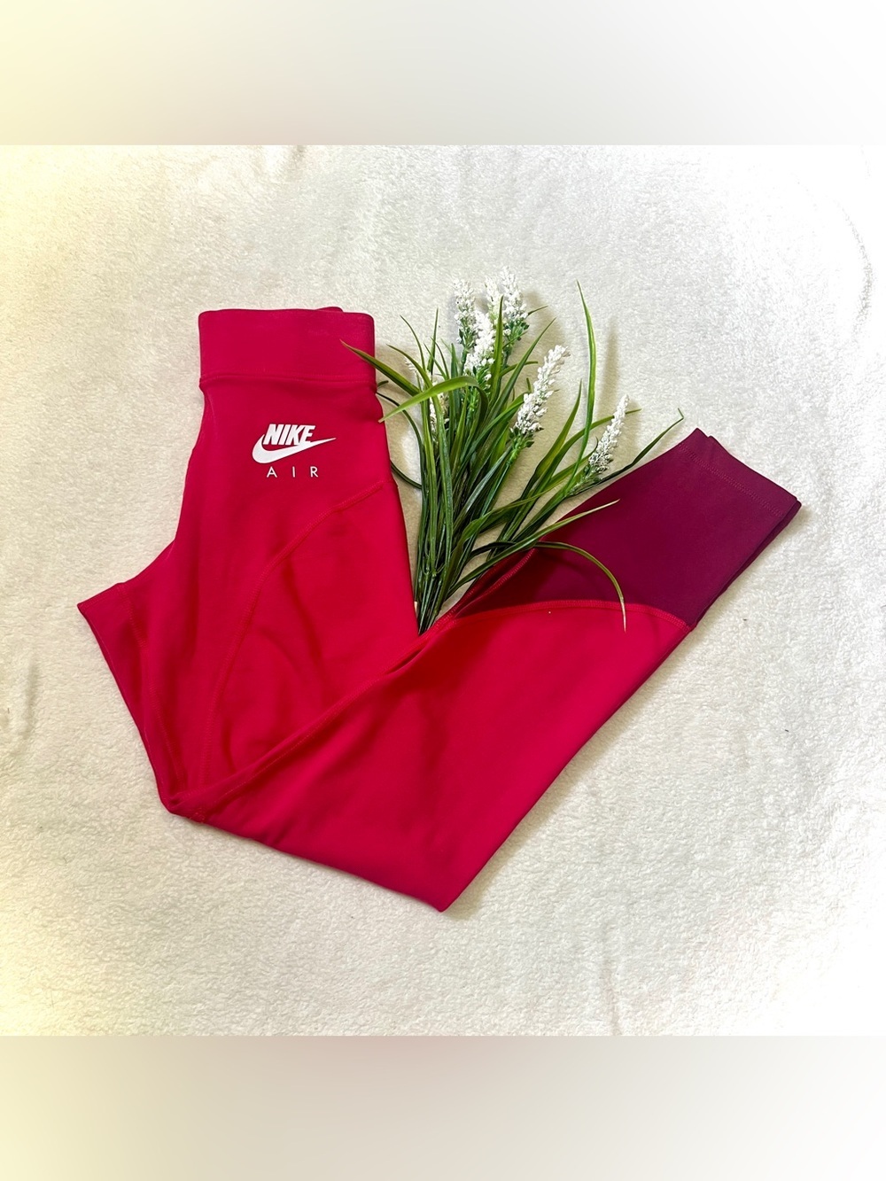 Nike Air NWT Hot Pink High Rise Training Leggings - XS